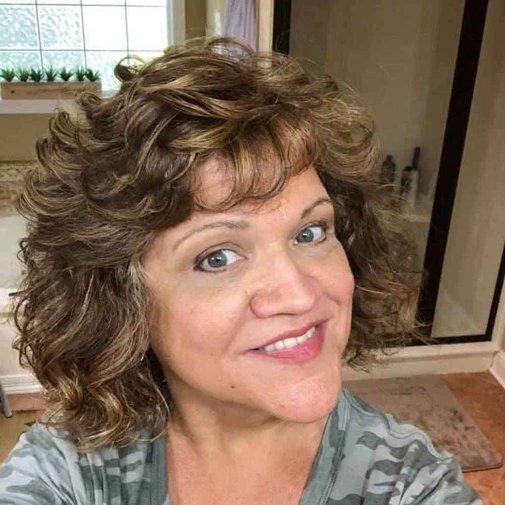 Meet your Posher, Lorraine